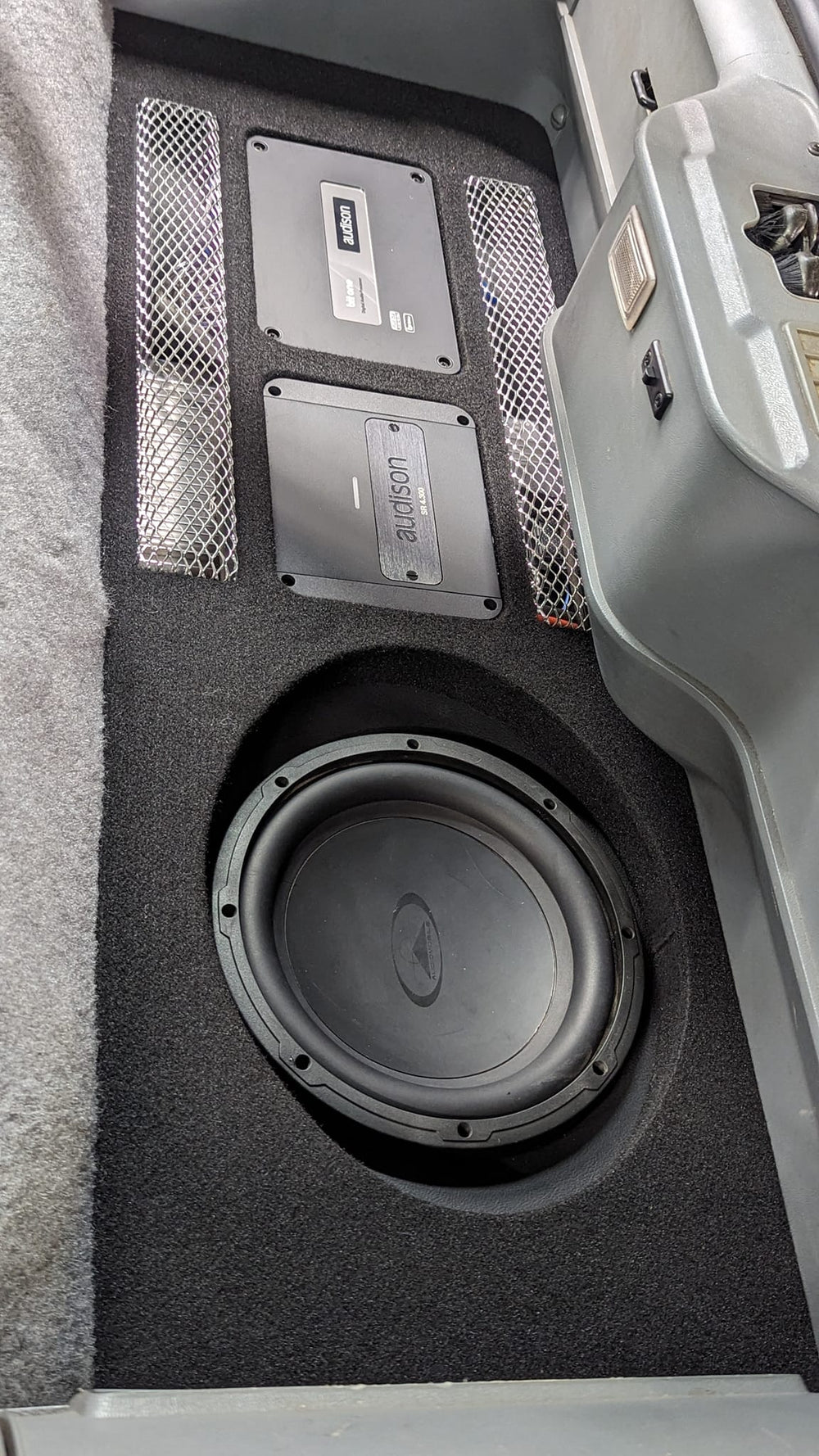 Subwoofer