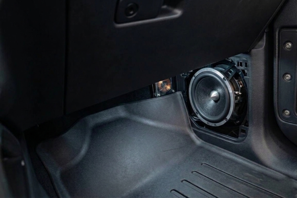 Front Kick Panel