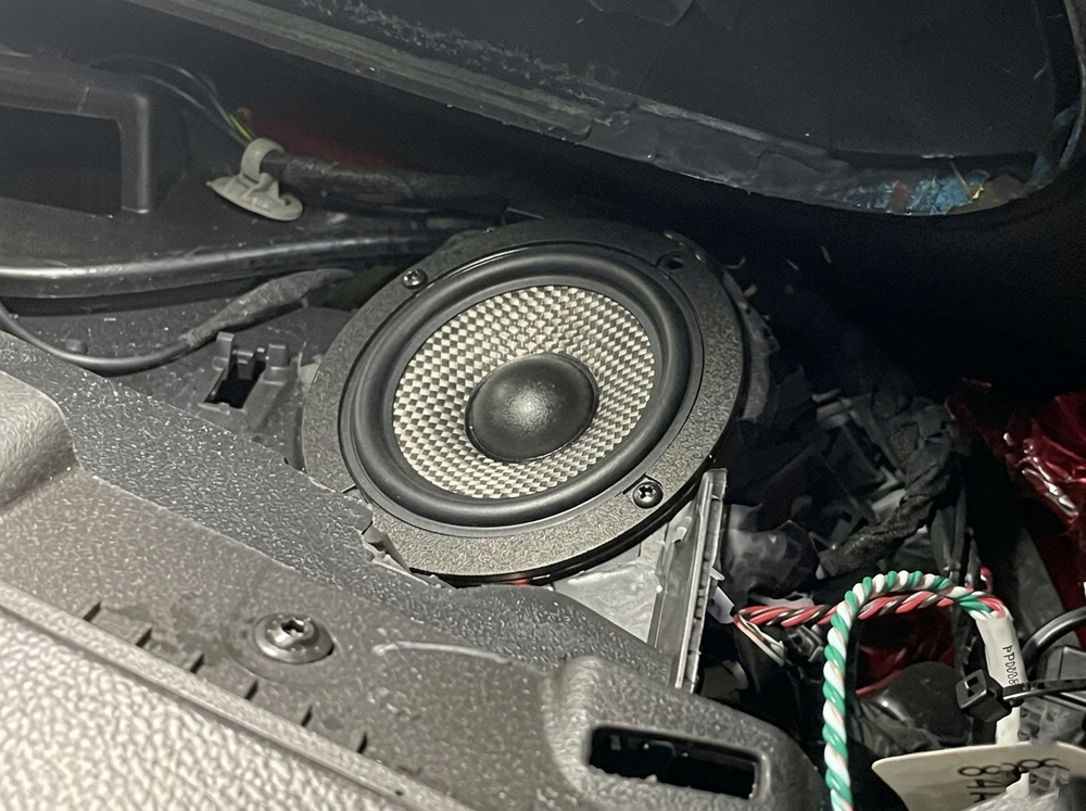 Dash Mid Speaker