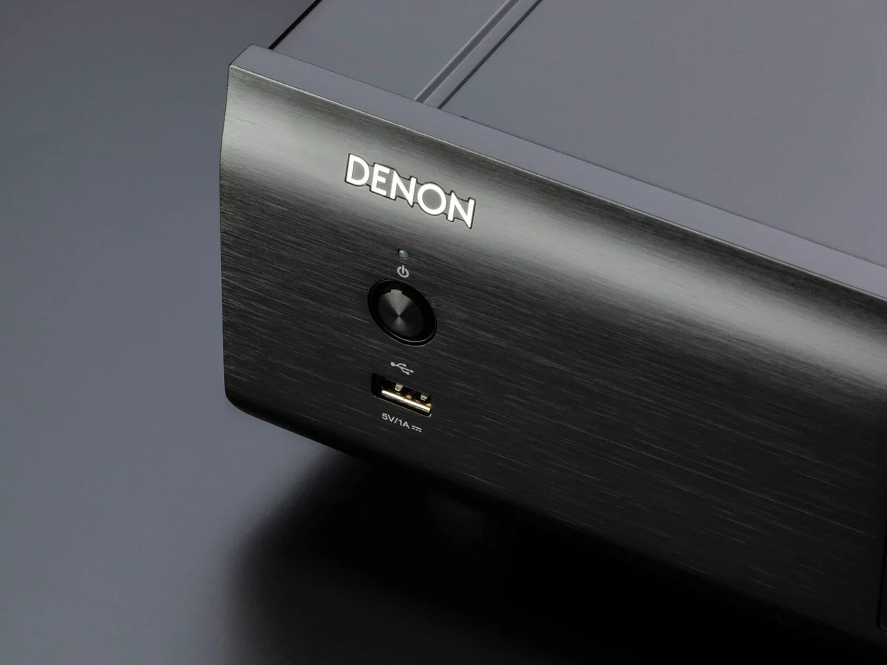 DCD900NE DENON CD PLAYER WITH HIGH-RES PLAYBACK