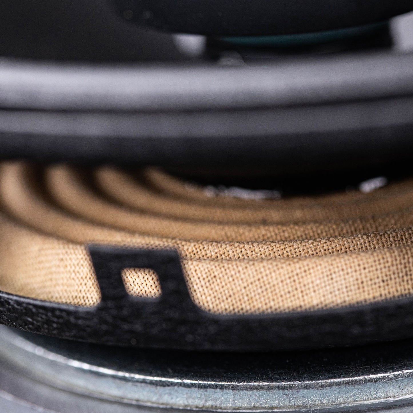 MB Quart 240W Peak (140W RMS) 6.5" 2-way 4-ohm Component Speaker System